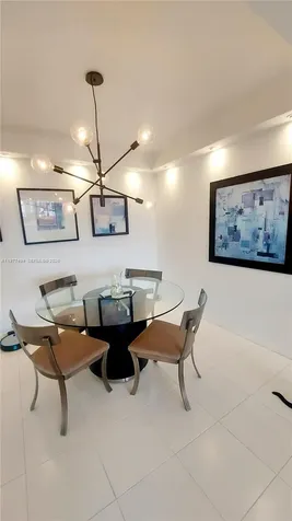 1000 W Island Boulevard Aventura FL 33160
