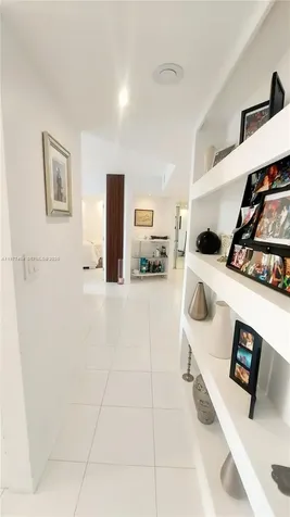 1000 W Island Boulevard Aventura FL 33160