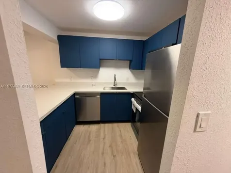 5911 Washington Street Hollywood FL 33023