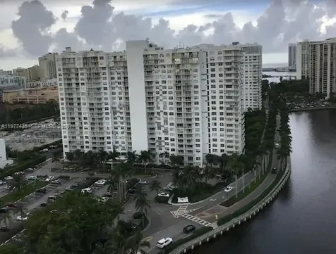 2750 NE 183rd Street Aventura FL 33160