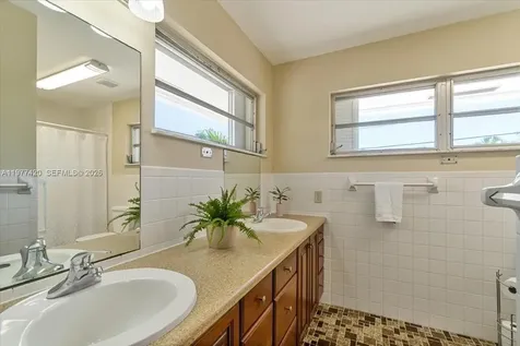 29051 Magnolia Lane Big Pine FL 33043