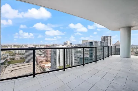100 E Las Olas Boulevard Fort Lauderdale FL 33301