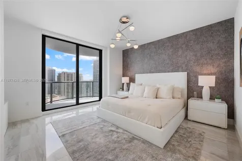 100 E Las Olas Boulevard Fort Lauderdale FL 33301