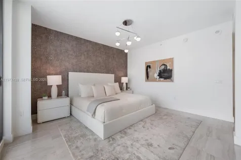 100 E Las Olas Boulevard Fort Lauderdale FL 33301
