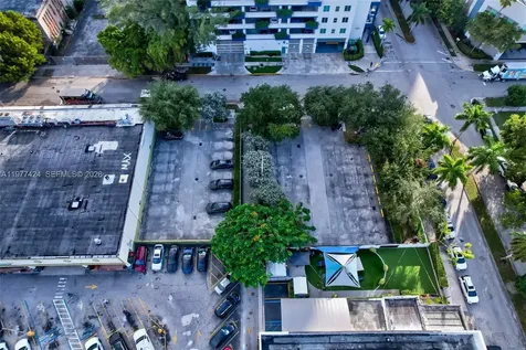 275 NE 18th Street Miami FL 33132