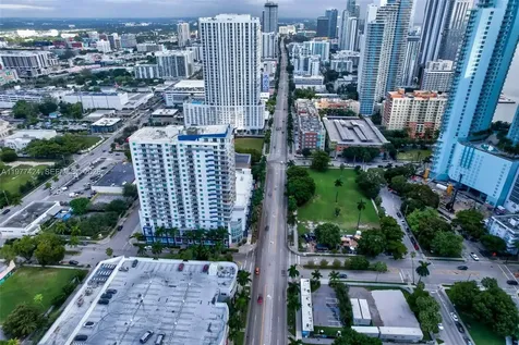 275 NE 18th Street Miami FL 33132
