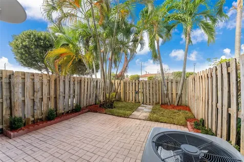 17040 SW 137th Place Miami FL 33177