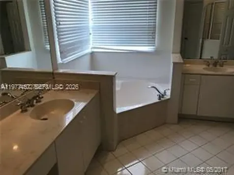 11142 NW 72nd Terrace Doral FL 33178