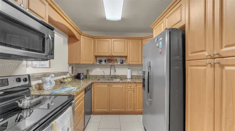 3180 S Ocean Drive Hallandale Beach FL 33009
