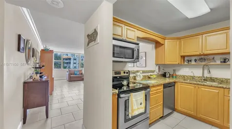 3180 S Ocean Drive Hallandale Beach FL 33009