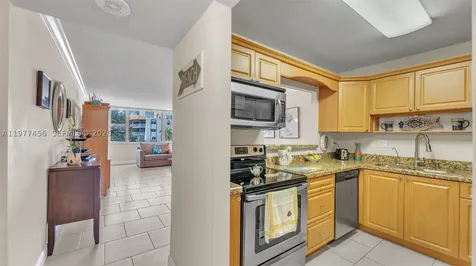 3180 S Ocean Drive Hallandale Beach FL 33009