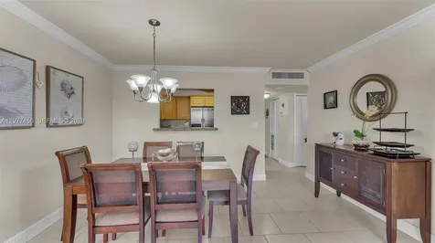 3180 S Ocean Drive Hallandale Beach FL 33009