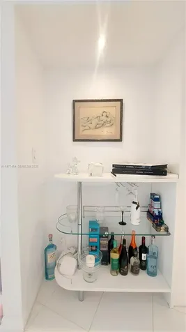 1000 W Island Boulevard Aventura FL 33160