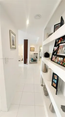 1000 W Island Boulevard Aventura FL 33160