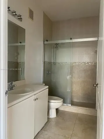 17630 NW 73rd Avenue Hialeah FL 33015