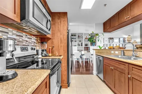 36 NW 6th Avenue Miami FL 33128