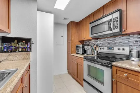 36 NW 6th Avenue Miami FL 33128