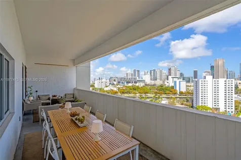36 NW 6th Avenue Miami FL 33128