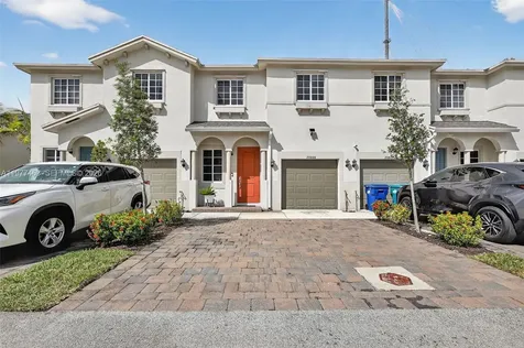 20868 NW 9th Path Miami Gardens FL 33169