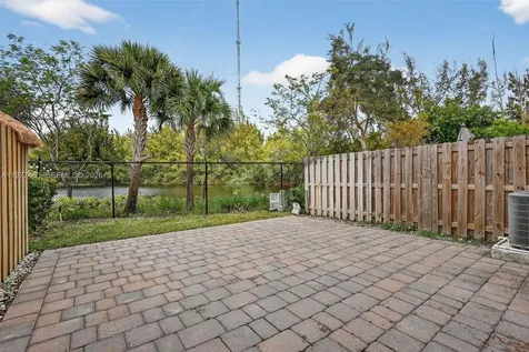 20868 NW 9th Path Miami Gardens FL 33169