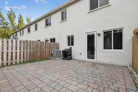 20868 NW 9th Path Miami Gardens FL 33169