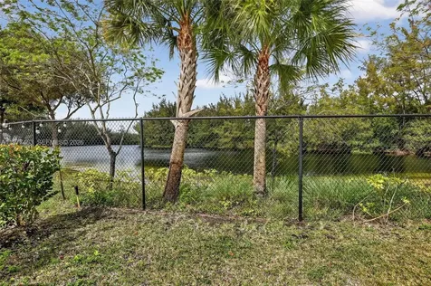 20868 NW 9th Path Miami Gardens FL 33169