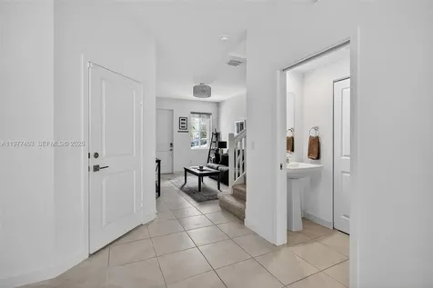 20868 NW 9th Path Miami Gardens FL 33169