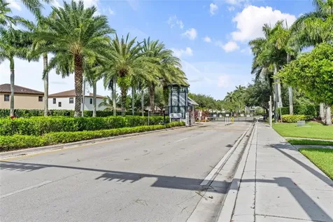 2380 NE 1st Street Homestead FL 33033