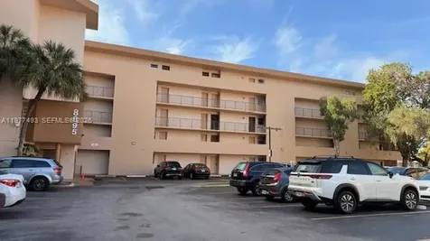 8895 Fontainebleau Boulevard Miami FL 33172