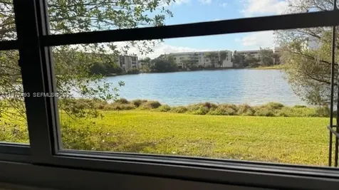 8895 Fontainebleau Boulevard Miami FL 33172