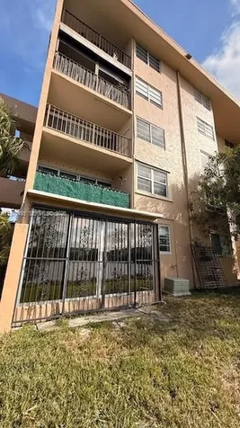 8895 Fontainebleau Boulevard Miami FL 33172