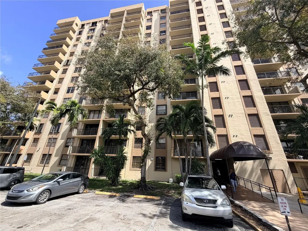 1470 NE 123rd Street North Miami FL 33161