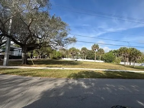 9506 SW 57th Avenue Pinecrest FL 33156