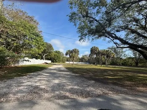 9506 SW 57th Avenue Pinecrest FL 33156
