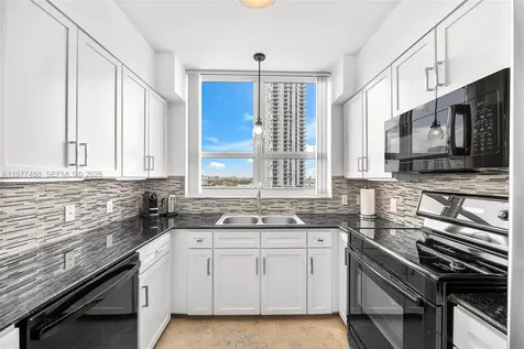 2000 N Bayshore Drive Miami FL 33137