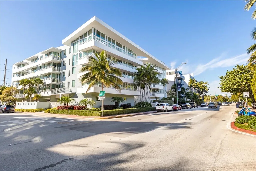 7800 Collins Avenue Miami Beach FL 33141
