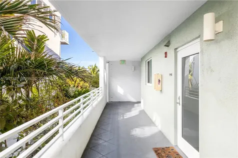 7800 Collins Avenue Miami Beach FL 33141
