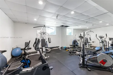 7800 Collins Avenue Miami Beach FL 33141