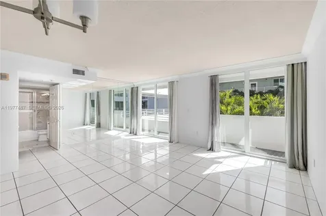 7800 Collins Avenue Miami Beach FL 33141