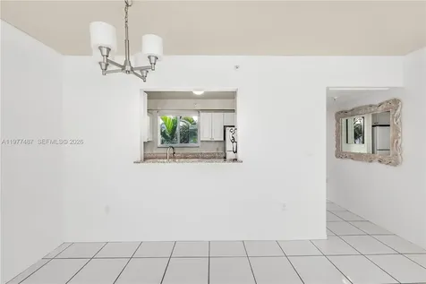 7800 Collins Avenue Miami Beach FL 33141