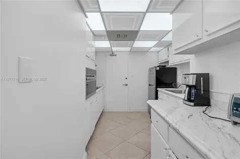 1000 West Avenue Miami Beach FL 33139