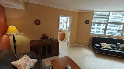 825 Brickell Bay Drive Miami FL 33131
