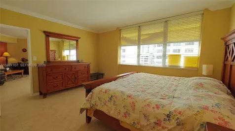 825 Brickell Bay Drive Miami FL 33131