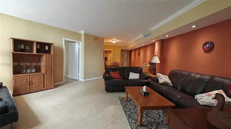 825 Brickell Bay Drive Miami FL 33131