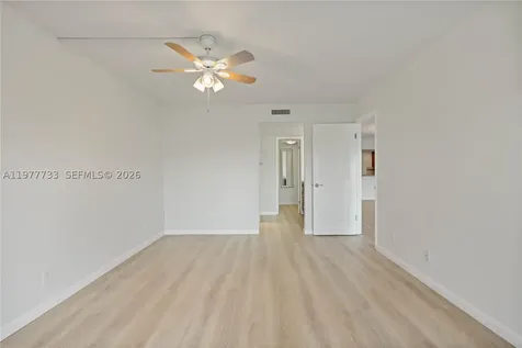 1036 Us Highway 1 North Palm Beach FL 33408