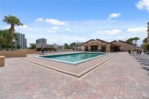 1036 Us Highway 1 North Palm Beach FL 33408