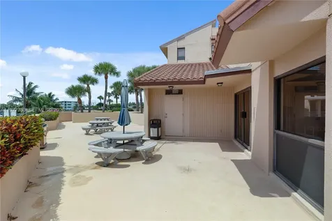 1036 Us Highway 1 North Palm Beach FL 33408