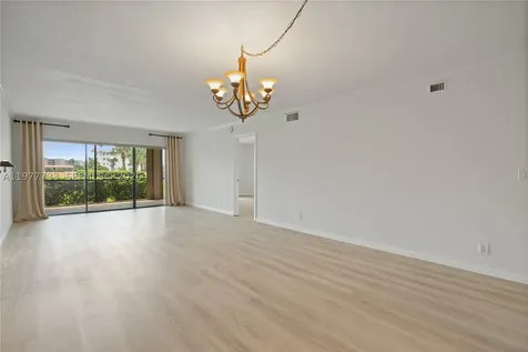 1036 Us Highway 1 North Palm Beach FL 33408