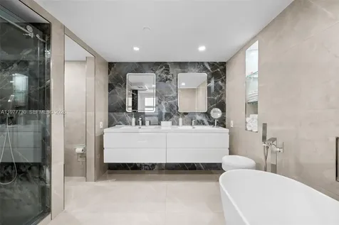 19667 Turnberry Way Aventura FL 33180