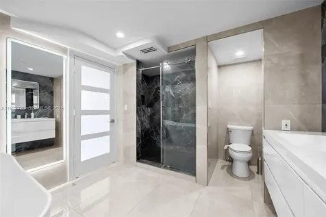 19667 Turnberry Way Aventura FL 33180